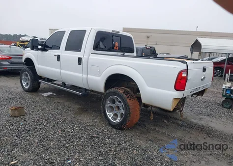 2015 Ford F-250 Xlt z USA, uszkodzony, nr VIN 1FT7W2BT6FEA85437